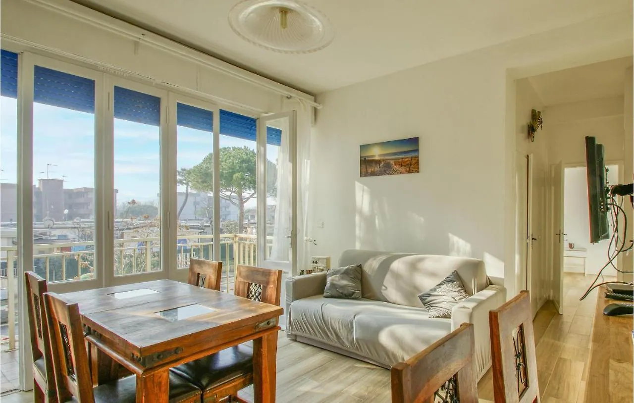 2 Bedroom Cozy Apartment In Lido Di Pomposa